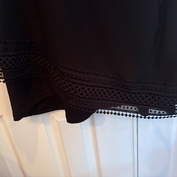 Lovely Black lace trim v neck top - Picture 2 of 4